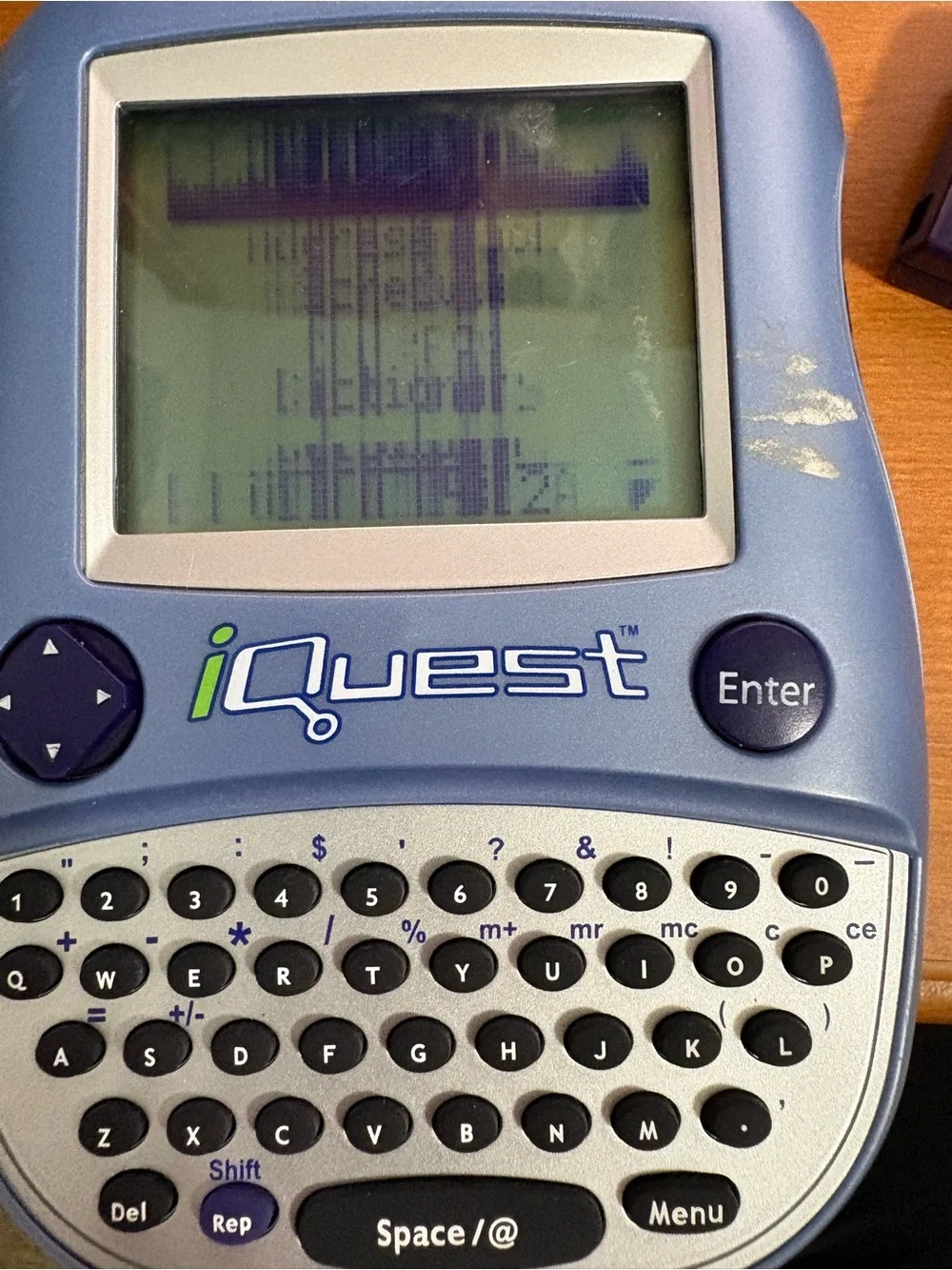 iQuest Handheld Learning Device with Educational Cartridges -Screen damaged